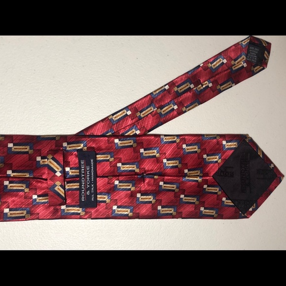 Roundtree & Yorke Classic Necktie - Picture 3 of 4